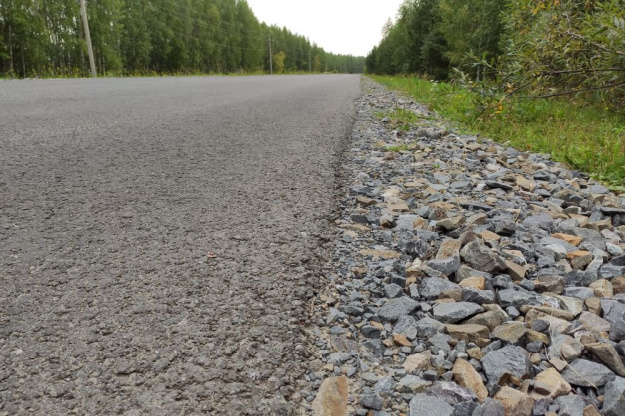 "Азия Цемент" помогает ремонтировать сельские дороги в Пензенской области